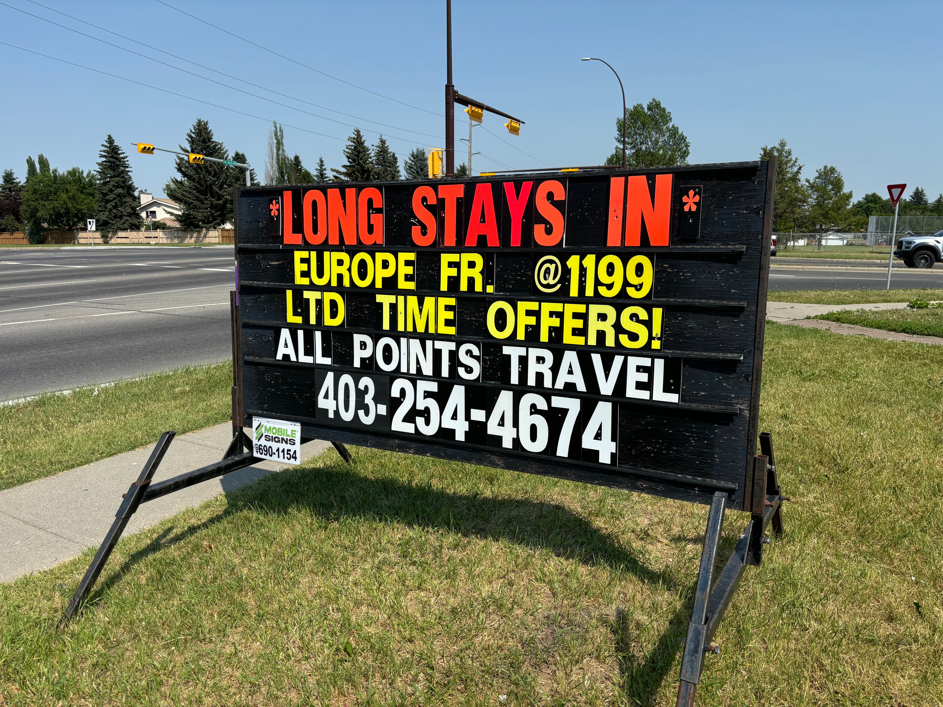 Fluorescent Interchangeable 4x8ft Mobile Sign